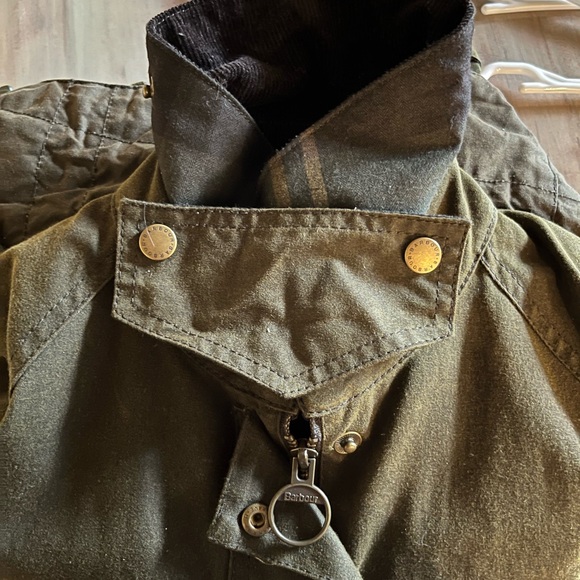 Barbour Acorn Jacket - Picture 9 of 9